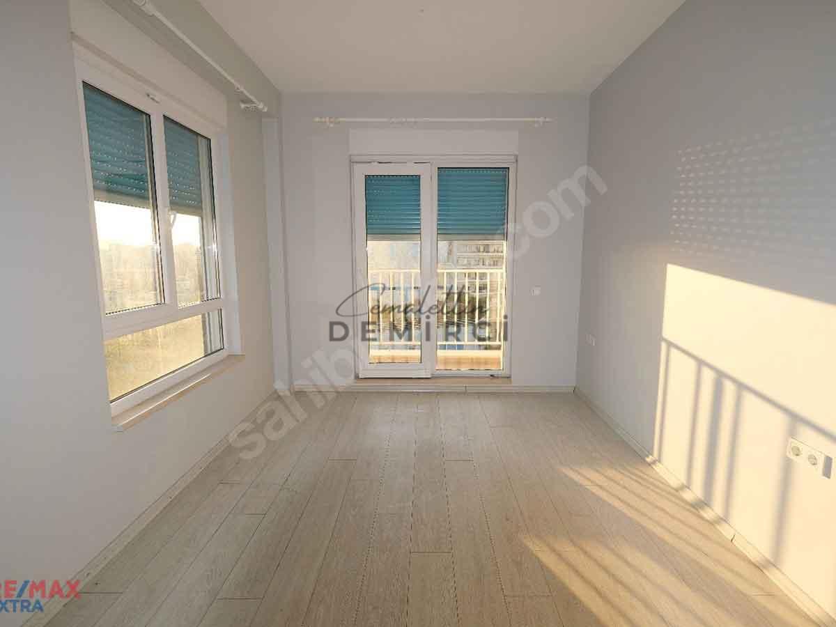 Sinpaş GYO Ege Yakası Sitesi 3+1 Kiralık Daire