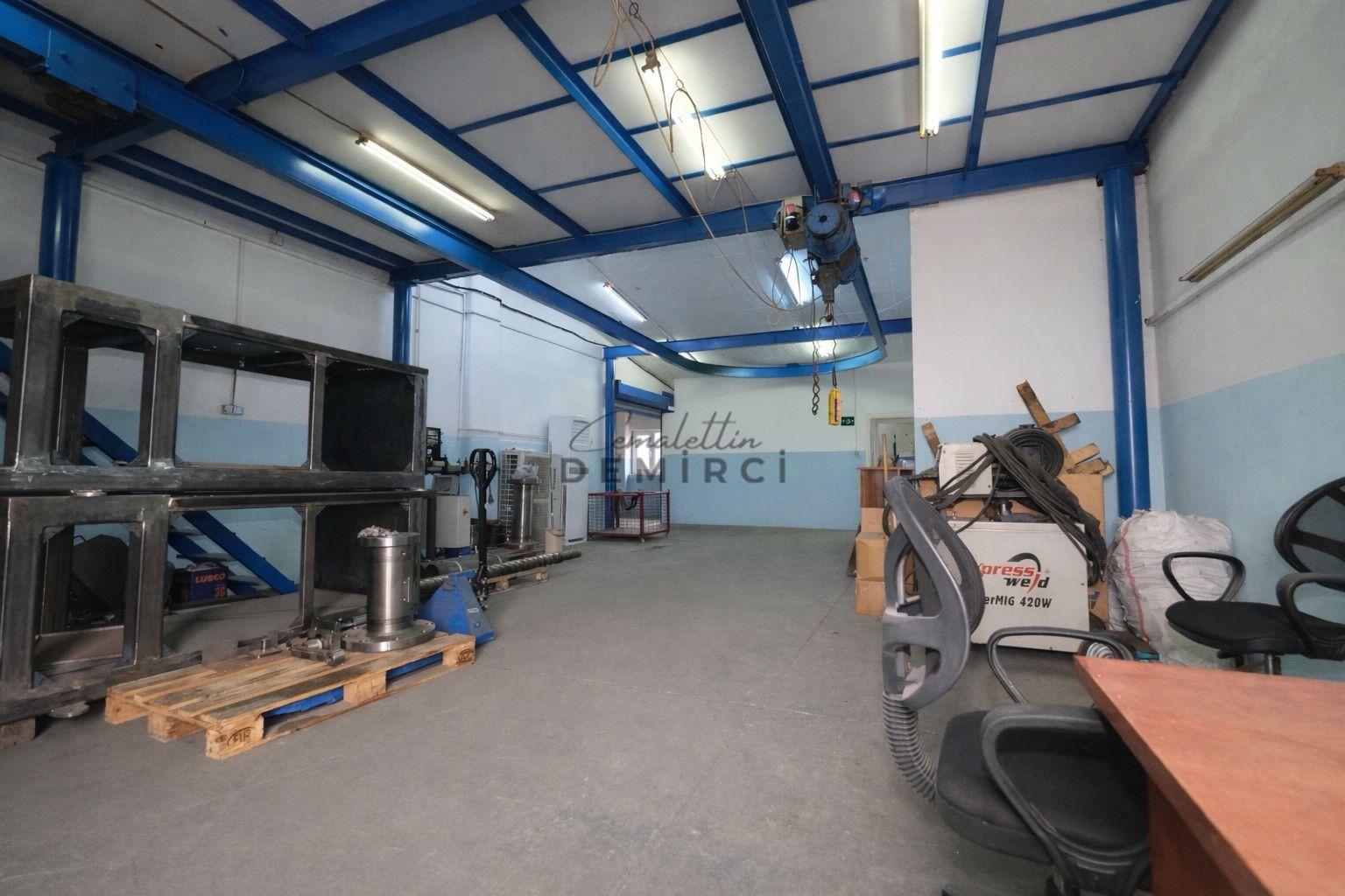 BAŞAKŞEHİR İKİTELLİ OSB BİKSAN SANAYİ SİTESİ SATILIK 2 DÜKKAN