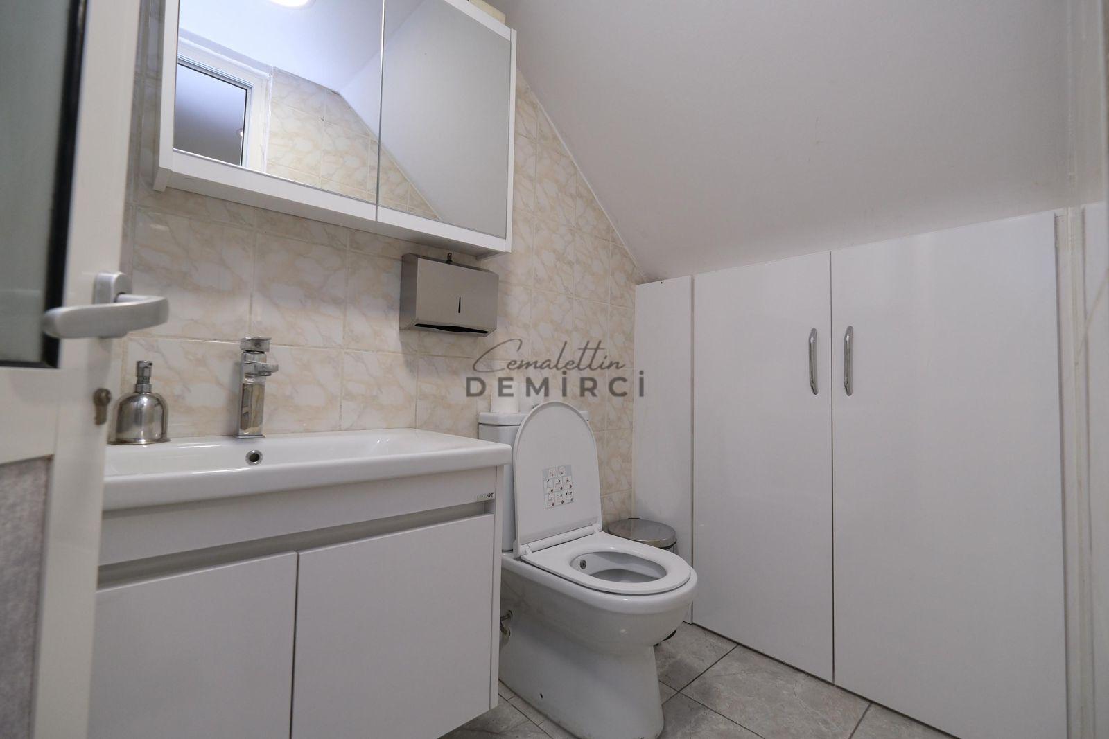 BAŞAKŞEHİR İKİTELLİ OSB BİKSAN SANAYİ SİTESİ SATILIK 2 DÜKKAN