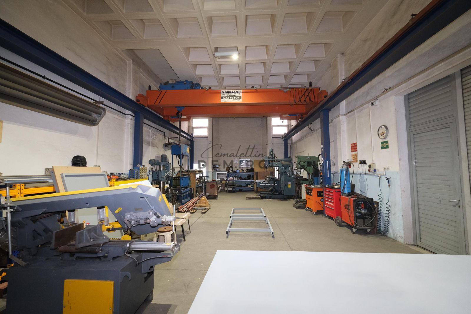 BAŞAKŞEHİR İKİTELLİ OSB BİKSAN SANAYİ SİTESİ SATILIK 2 DÜKKAN