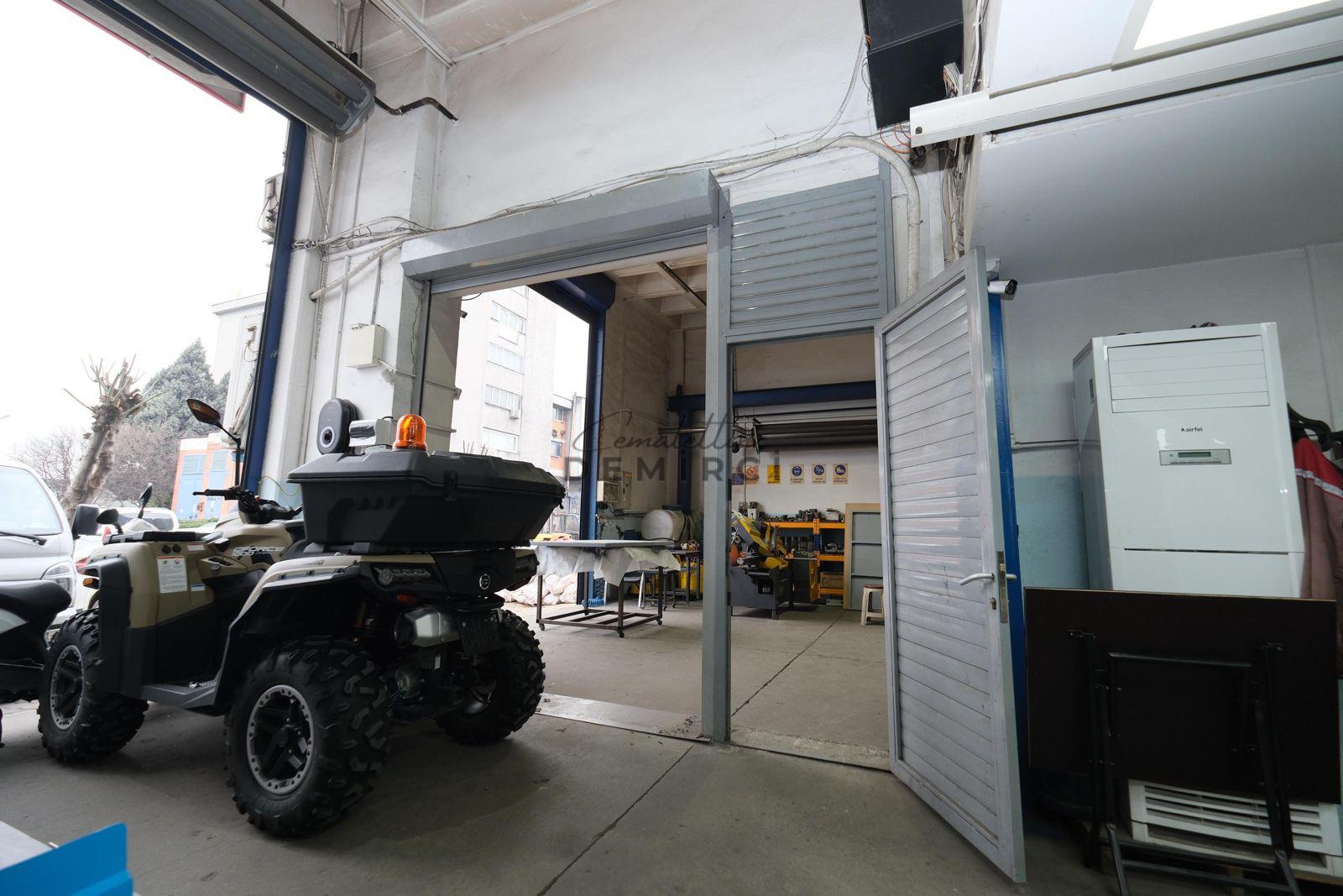 BAŞAKŞEHİR İKİTELLİ OSB BİKSAN SANAYİ SİTESİ SATILIK 2 DÜKKAN