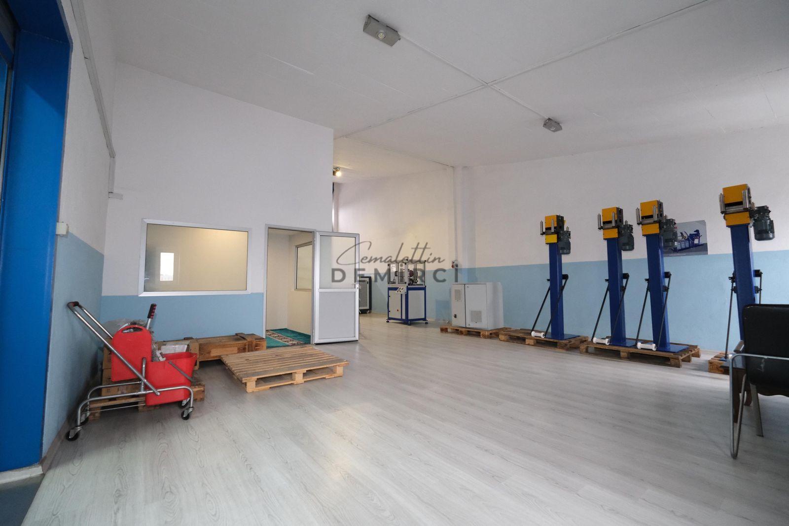 BAŞAKŞEHİR İKİTELLİ OSB BİKSAN SANAYİ SİTESİ SATILIK 2 DÜKKAN