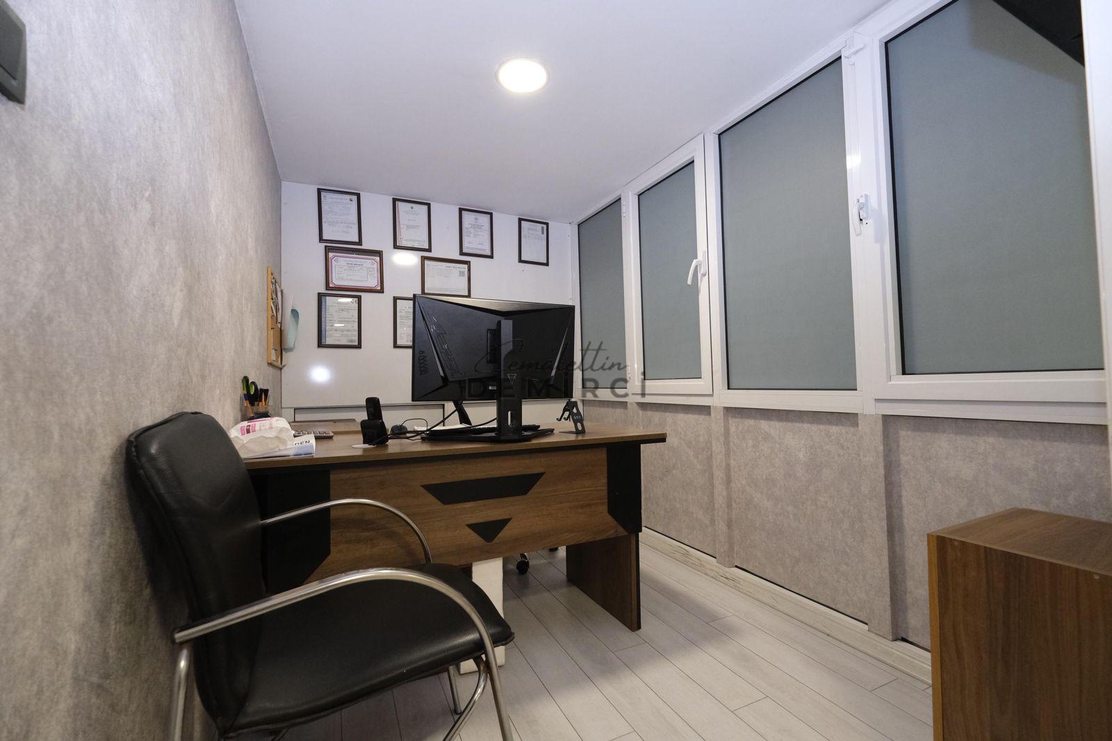 BAŞAKŞEHİR İKİTELLİ OSB BİKSAN SANAYİ SİTESİ SATILIK 2 DÜKKAN