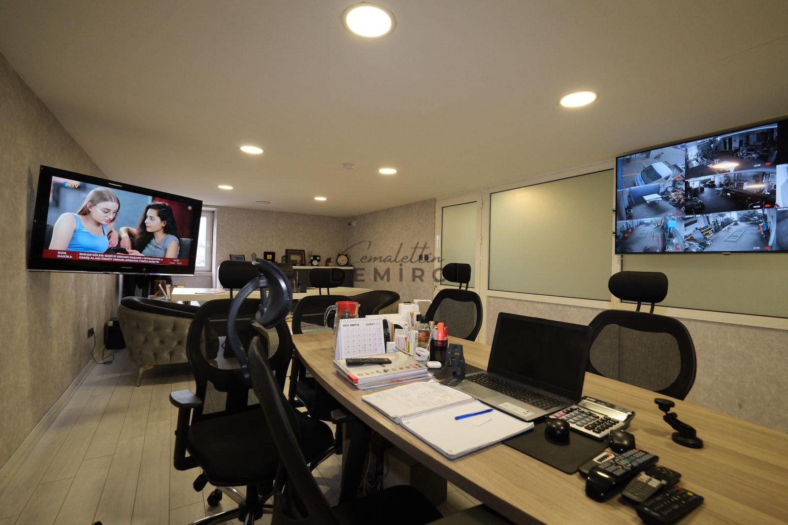 BAŞAKŞEHİR İKİTELLİ OSB BİKSAN SANAYİ SİTESİ SATILIK 2 DÜKKAN