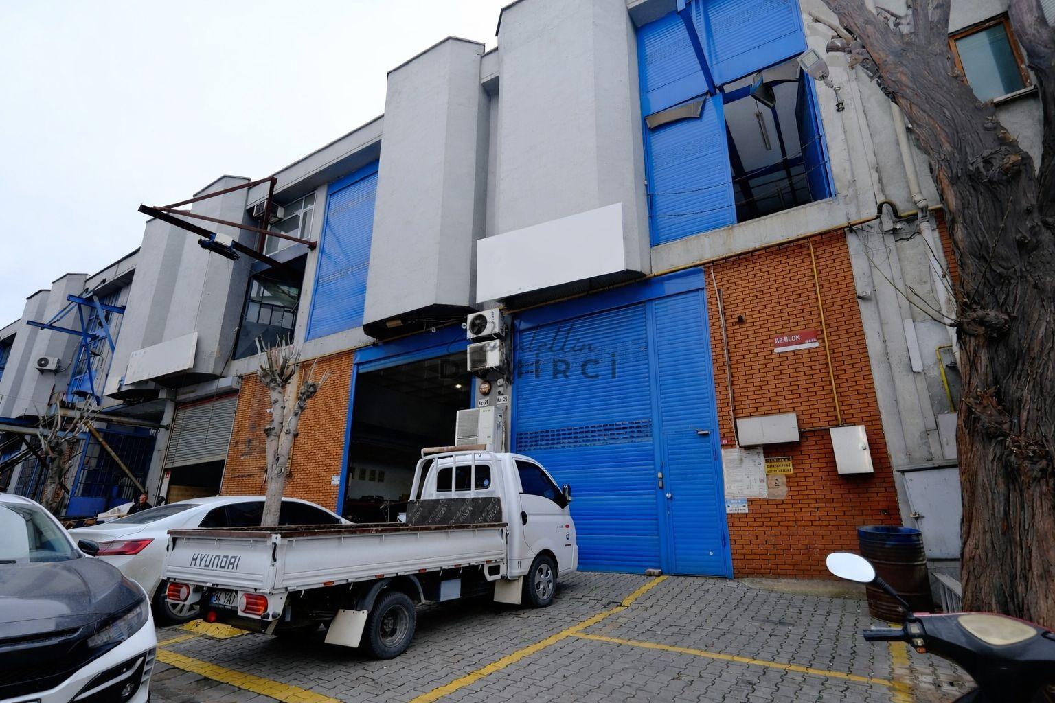 BAŞAKŞEHİR İKİTELLİ OSB BİKSAN SANAYİ SİTESİ SATILIK 2 DÜKKAN