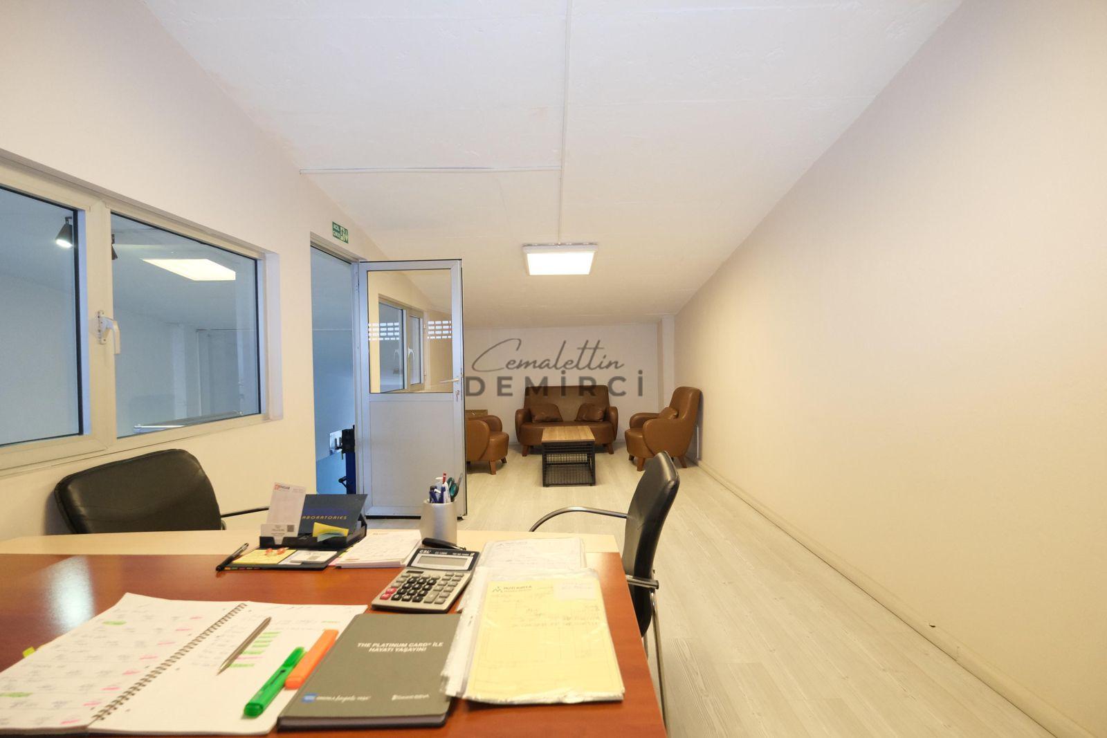 BAŞAKŞEHİR İKİTELLİ OSB BİKSAN SANAYİ SİTESİ SATILIK 2 DÜKKAN