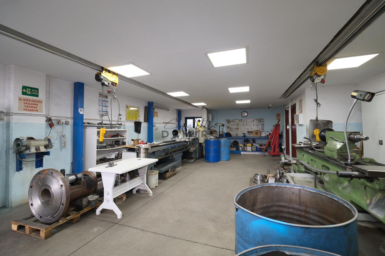 BAŞAKŞEHİR İKİTELLİ OSB BİKSAN SANAYİ SİTESİ SATILIK 2 DÜKKAN