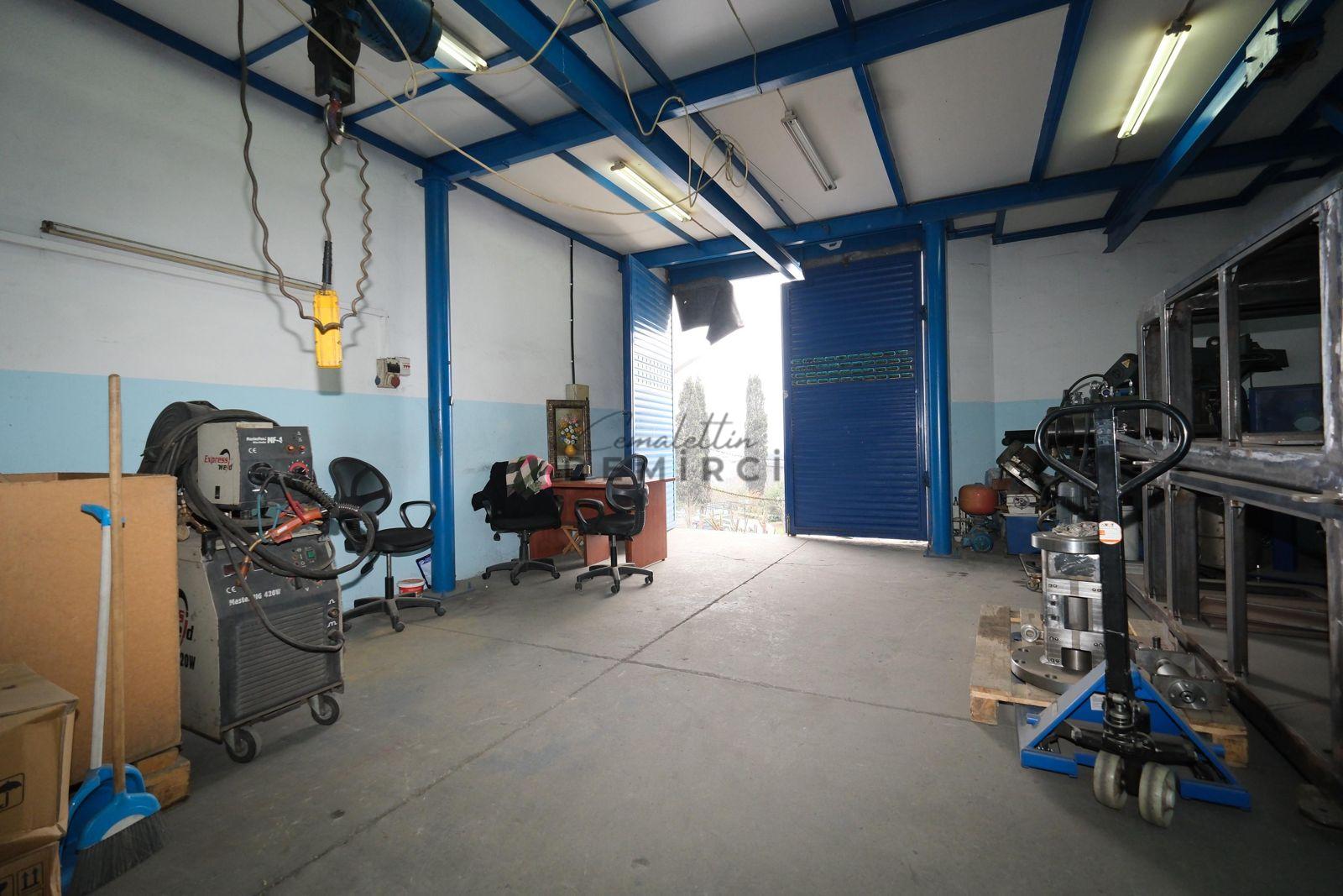 BAŞAKŞEHİR İKİTELLİ OSB BİKSAN SANAYİ SİTESİ SATILIK 2 DÜKKAN