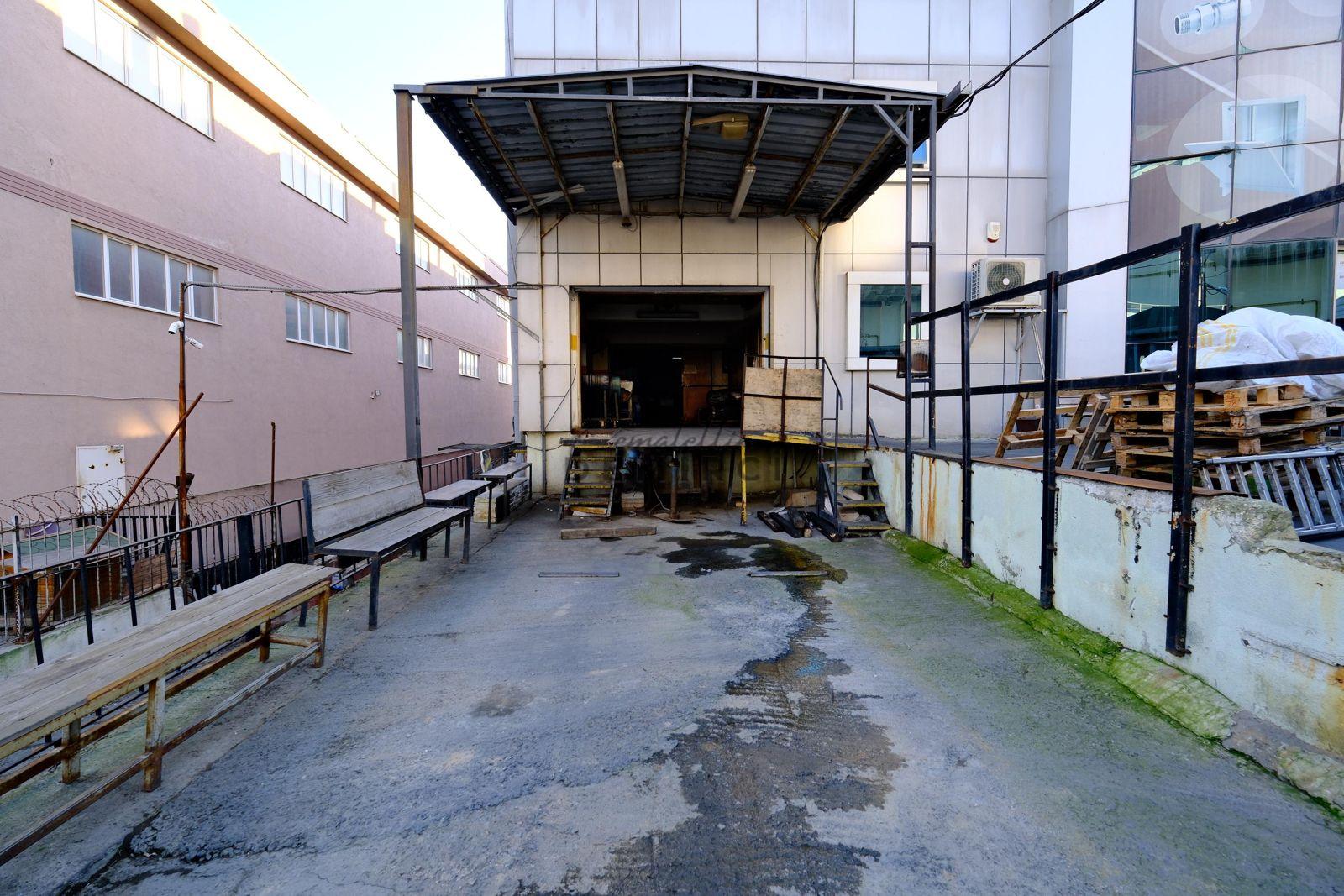 ESENYURT AKÇABURGAZ 5600M2 FIRSAT SATILIK MÜSTAKİL FABRİKA