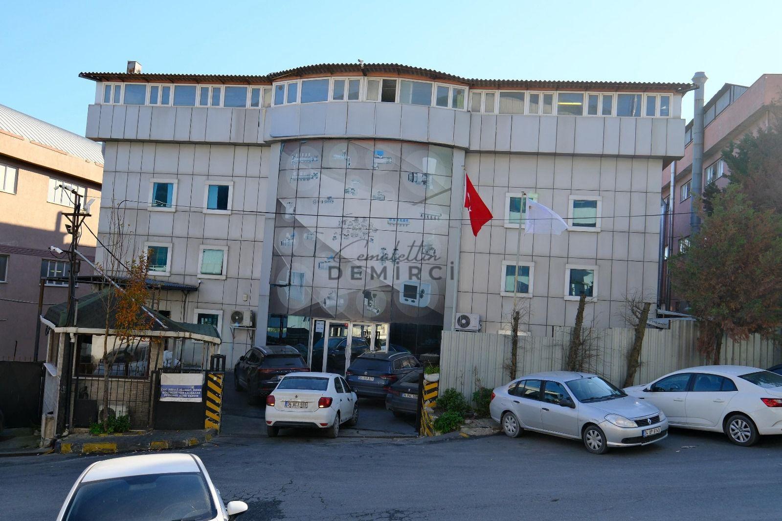 ESENYURT AKÇABURGAZ 5600M2 FIRSAT SATILIK MÜSTAKİL FABRİKA