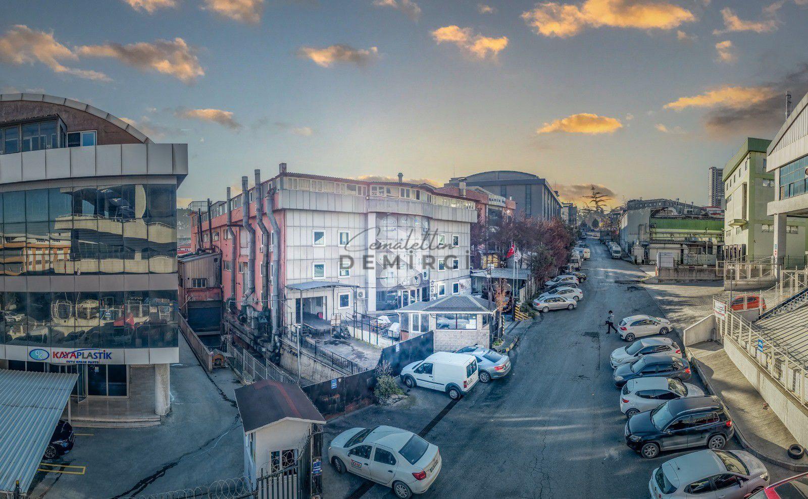 ESENYURT AKÇABURGAZ 5600M2 FIRSAT SATILIK MÜSTAKİL FABRİKA