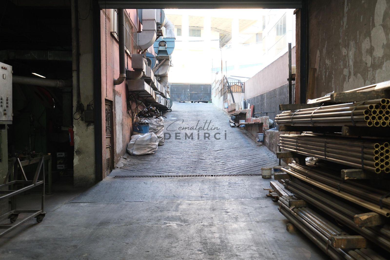 ESENYURT AKÇABURGAZ 5600M2 FIRSAT SATILIK MÜSTAKİL FABRİKA