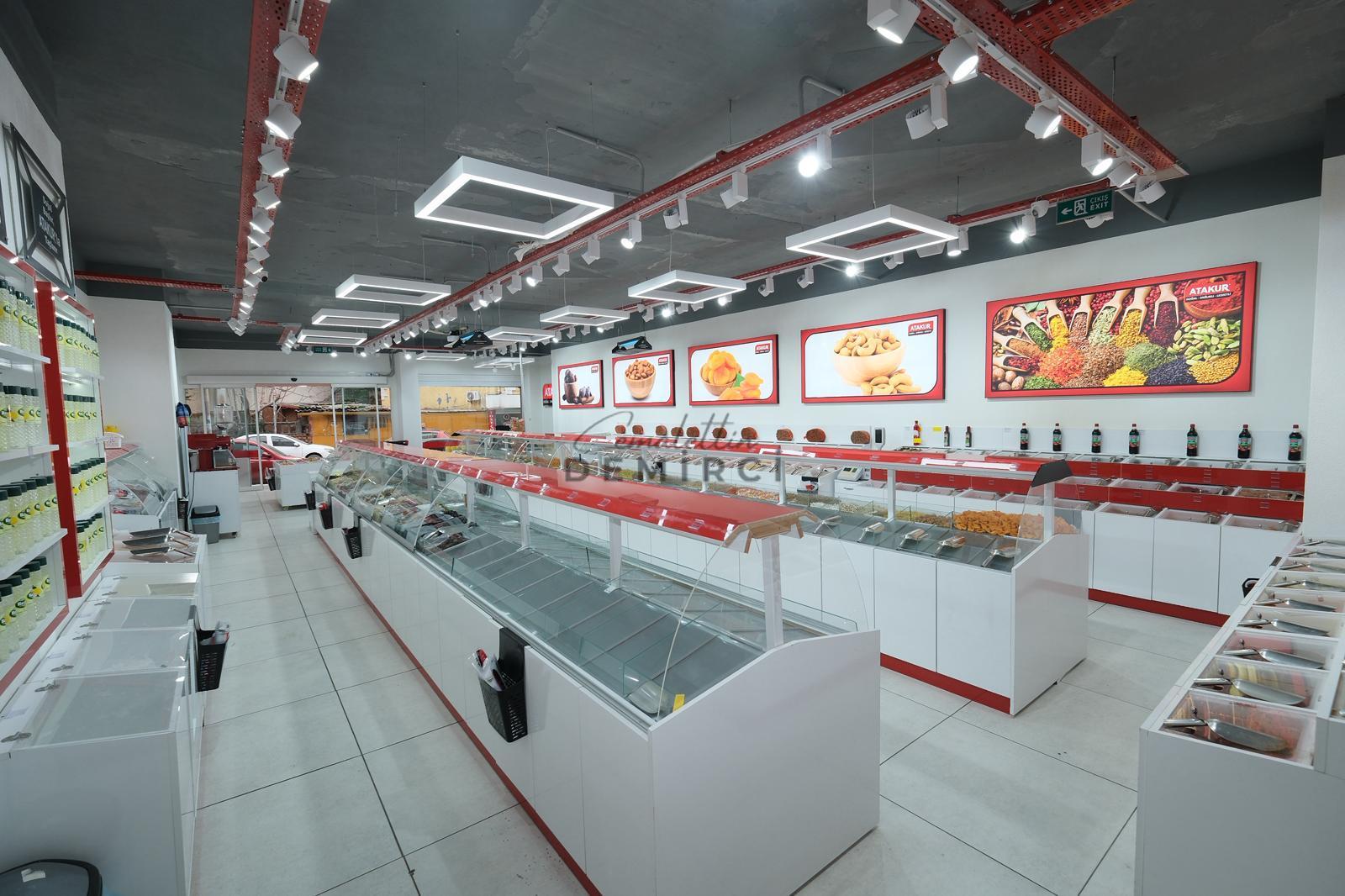 ANA CADDE ÜZERİ FIRSAT DEVREN KİRALIK HAZIR KURUYEMİŞ DÜKKANI