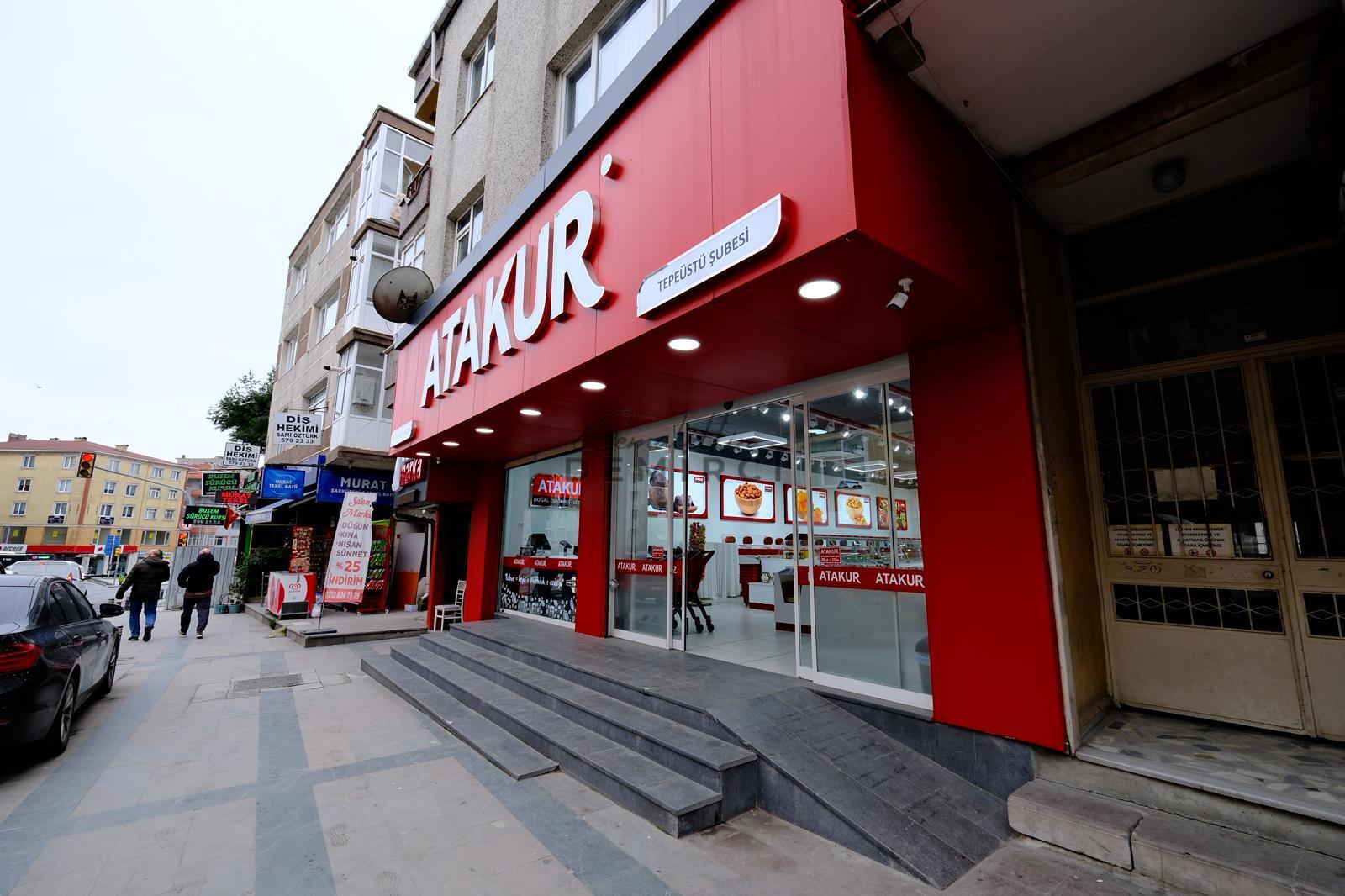 ANA CADDE ÜZERİ FIRSAT DEVREN KİRALIK HAZIR KURUYEMİŞ DÜKKANI