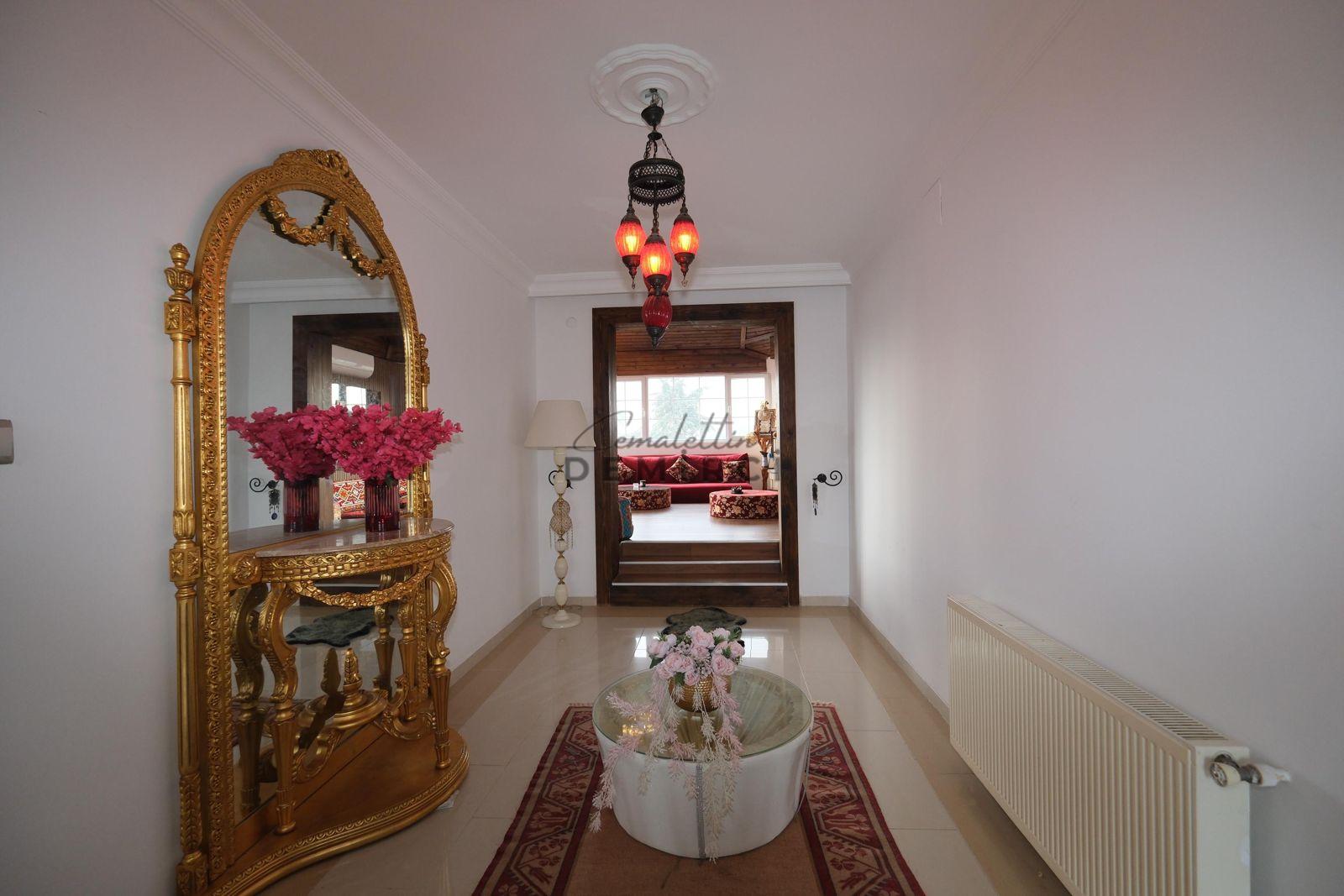 ÇATALCA OKLALI’DA DOĞA İÇERİSNDE LÜKS MÜSTAKİL VİLLA