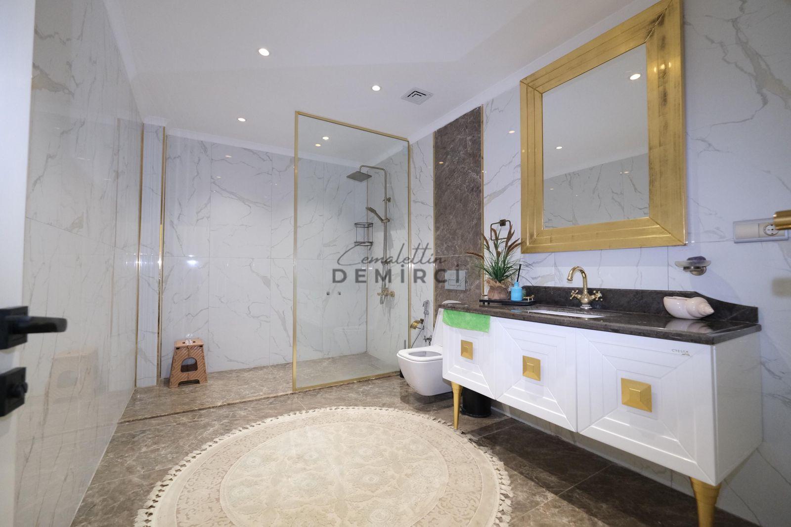 ÇATALCA OKLALI’DA DOĞA İÇERİSNDE LÜKS MÜSTAKİL VİLLA