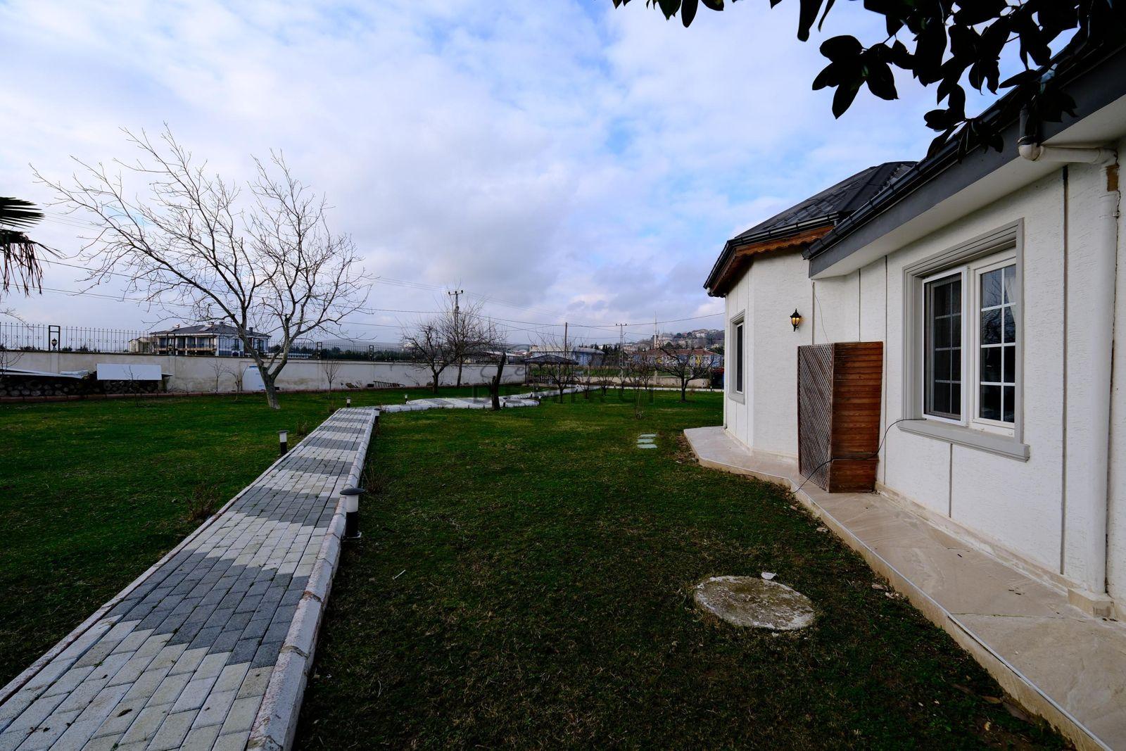 ÇATALCA OKLALI’DA DOĞA İÇERİSNDE LÜKS MÜSTAKİL VİLLA