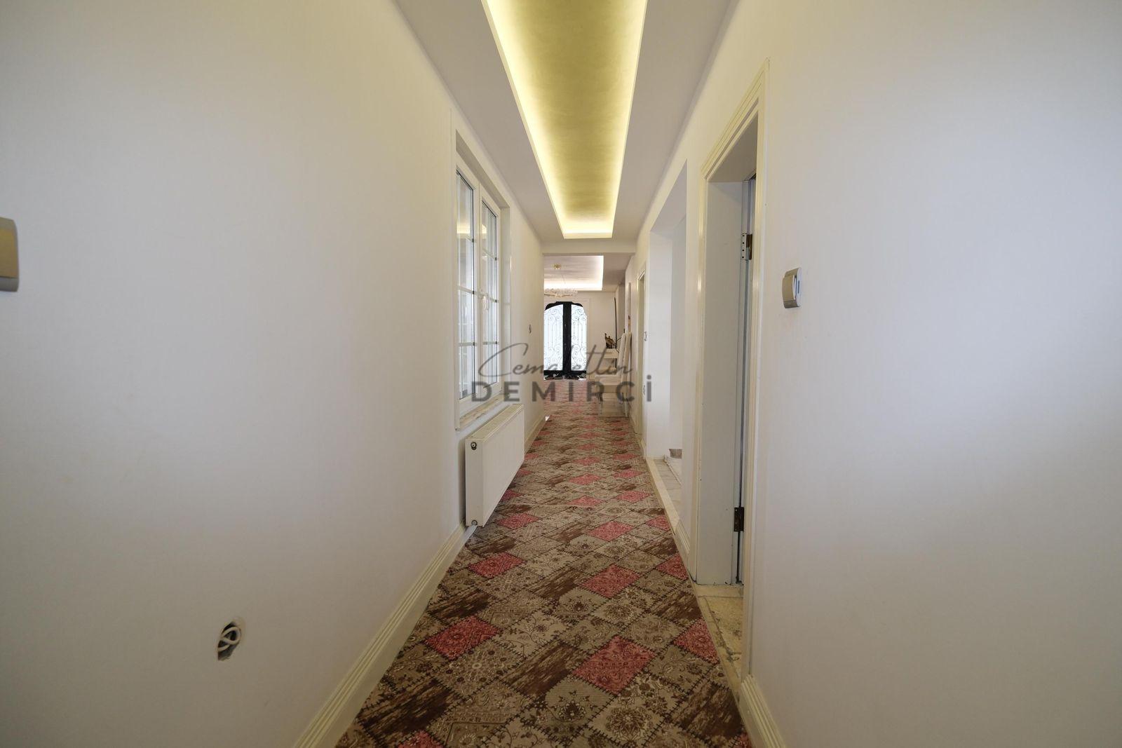 ÇATALCA OKLALI’DA DOĞA İÇERİSNDE LÜKS MÜSTAKİL VİLLA