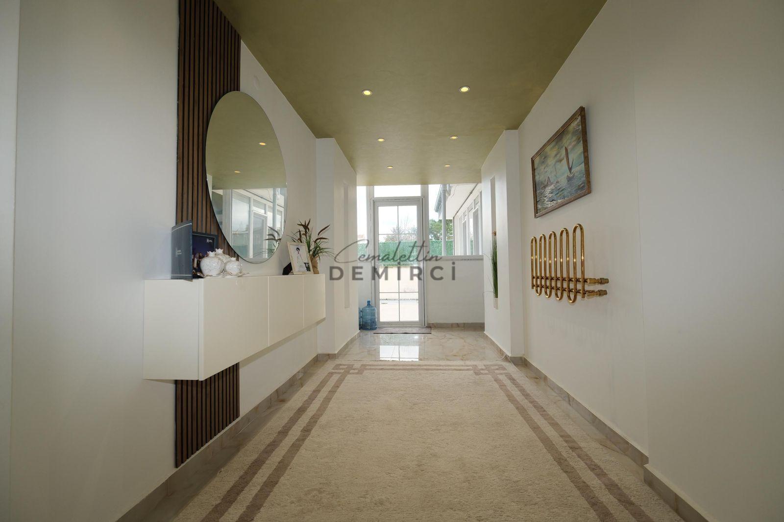 ÇATALCA OKLALI’DA DOĞA İÇERİSNDE LÜKS MÜSTAKİL VİLLA