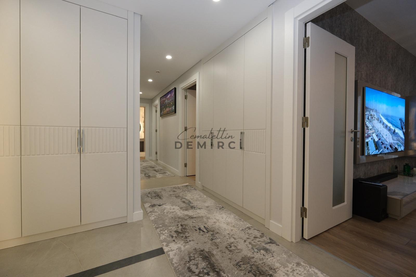 EMLAK KONUT VADİ EVLERİ 2 TADİLATLI SATILIK 4+1 120m2 TERASLI