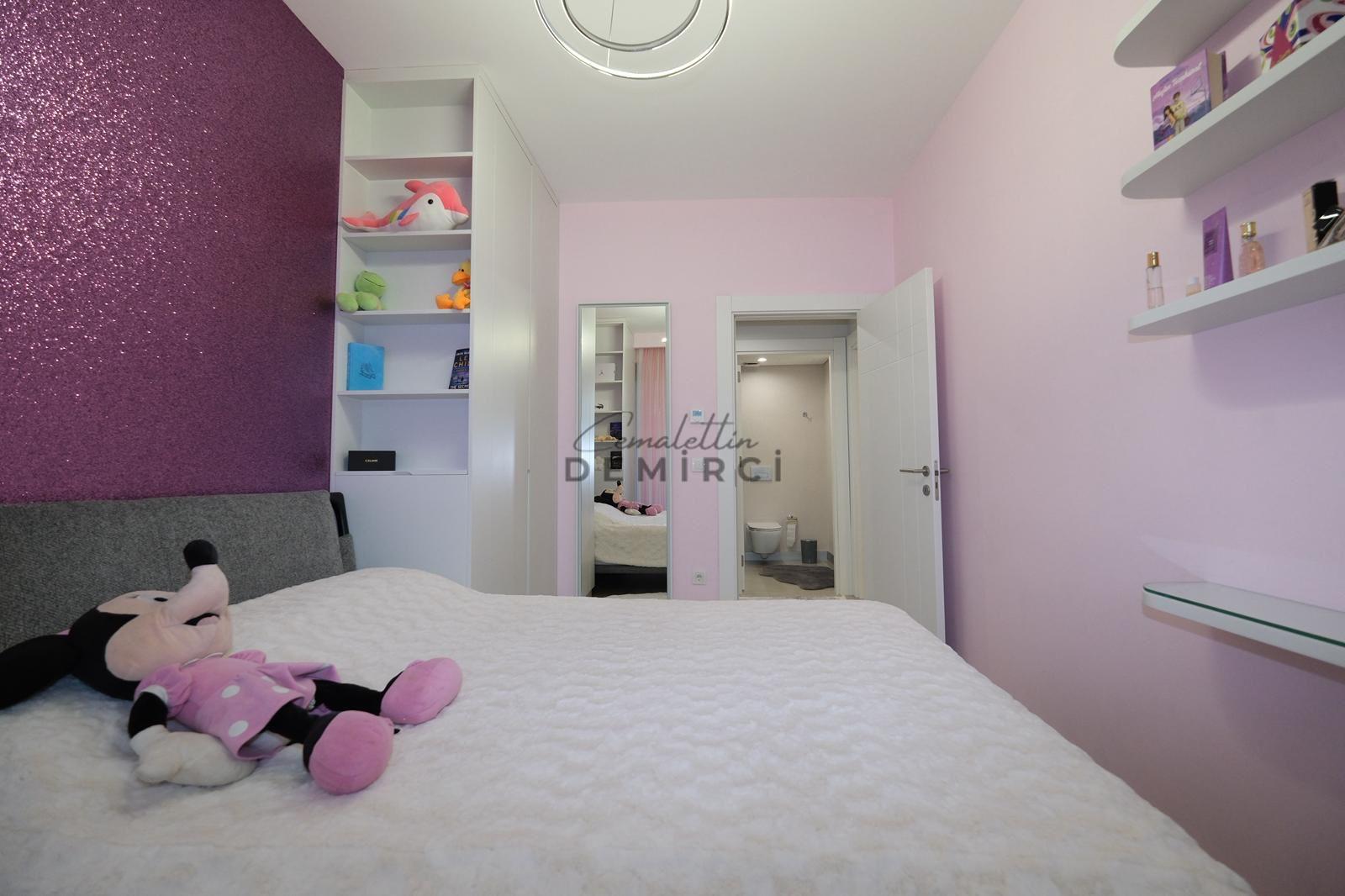 EMLAK KONUT VADİ EVLERİ 2 TADİLATLI SATILIK 4+1 120m2 TERASLI