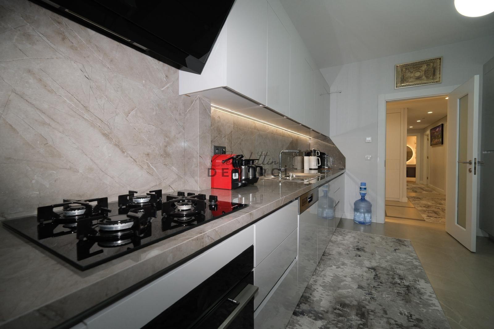 EMLAK KONUT VADİ EVLERİ 2 TADİLATLI SATILIK 4+1 120m2 TERASLI