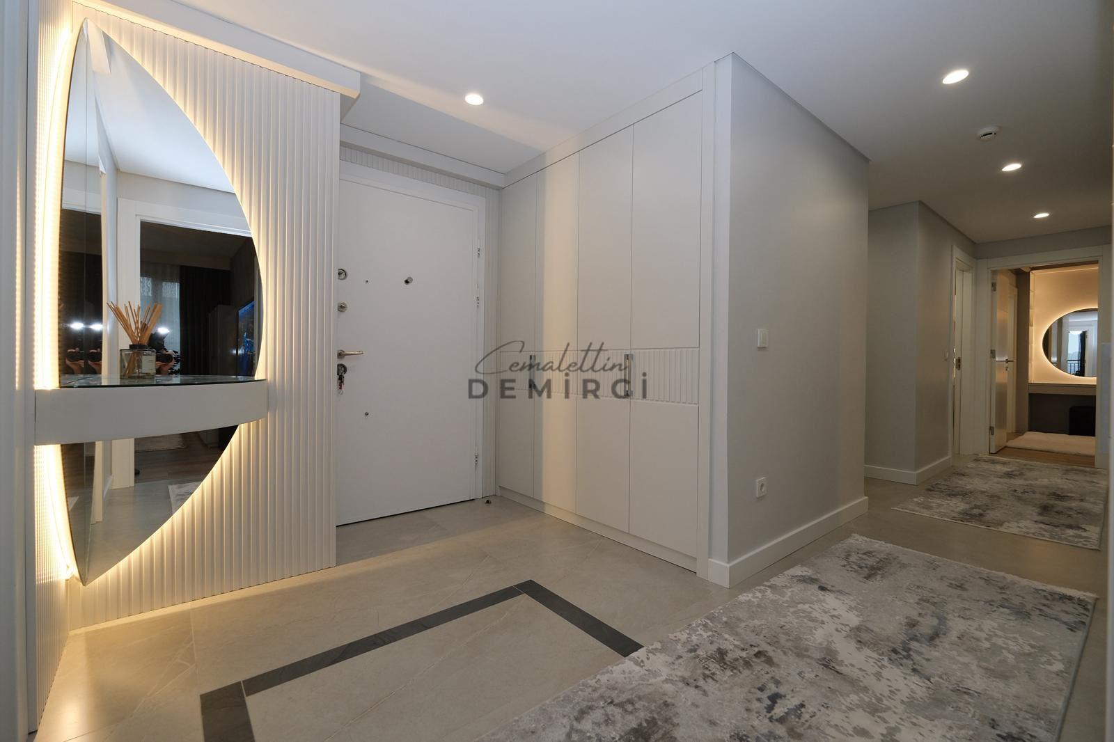 EMLAK KONUT VADİ EVLERİ 2 TADİLATLI SATILIK 4+1 120m2 TERASLI