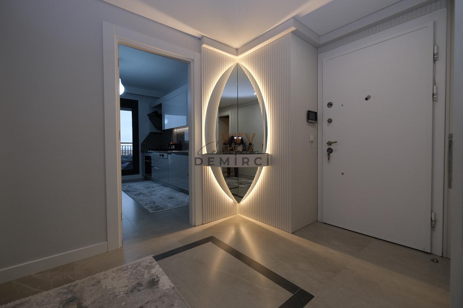 EMLAK KONUT VADİ EVLERİ 2 TADİLATLI SATILIK 4+1 120m2 TERASLI