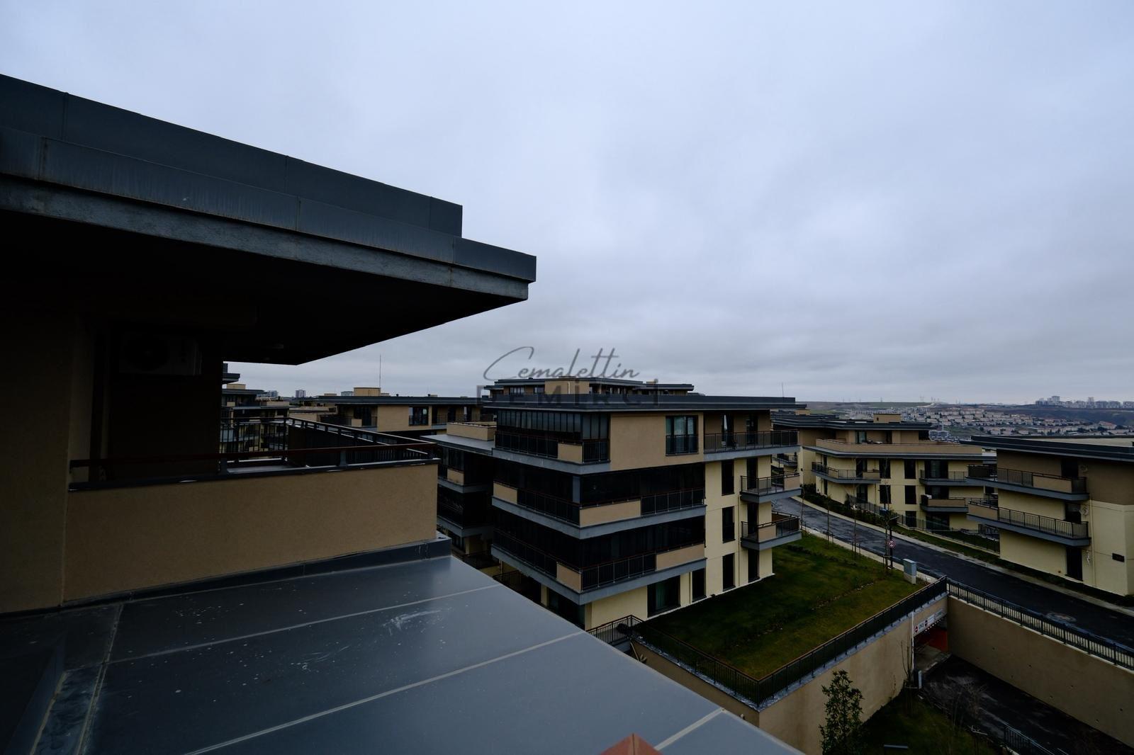 EMLAK KONUT VADİ EVLERİ 2 TADİLATLI SATILIK 4+1 120m2 TERASLI