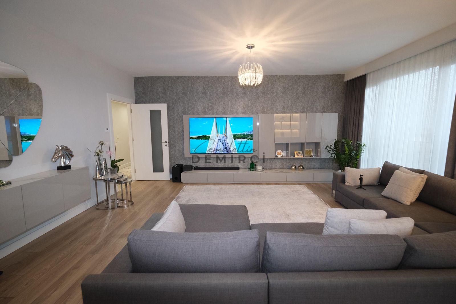 EMLAK KONUT VADİ EVLERİ 2 TADİLATLI SATILIK 4+1 120m2 TERASLI