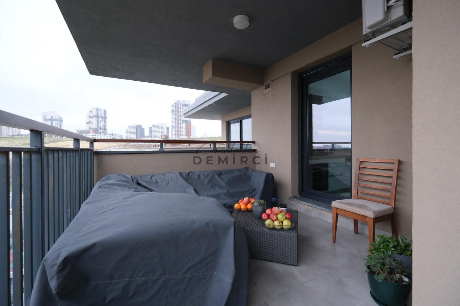 EMLAK KONUT VADİ EVLERİ 2 TADİLATLI SATILIK 4+1 120m2 TERASLI