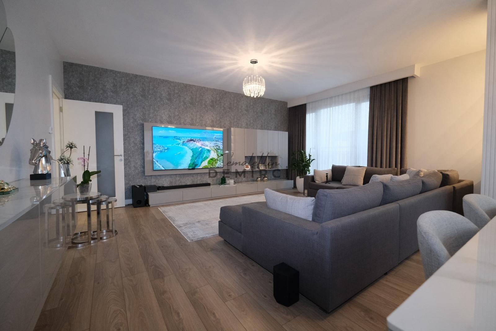 EMLAK KONUT VADİ EVLERİ 2 TADİLATLI SATILIK 4+1 120m2 TERASLI