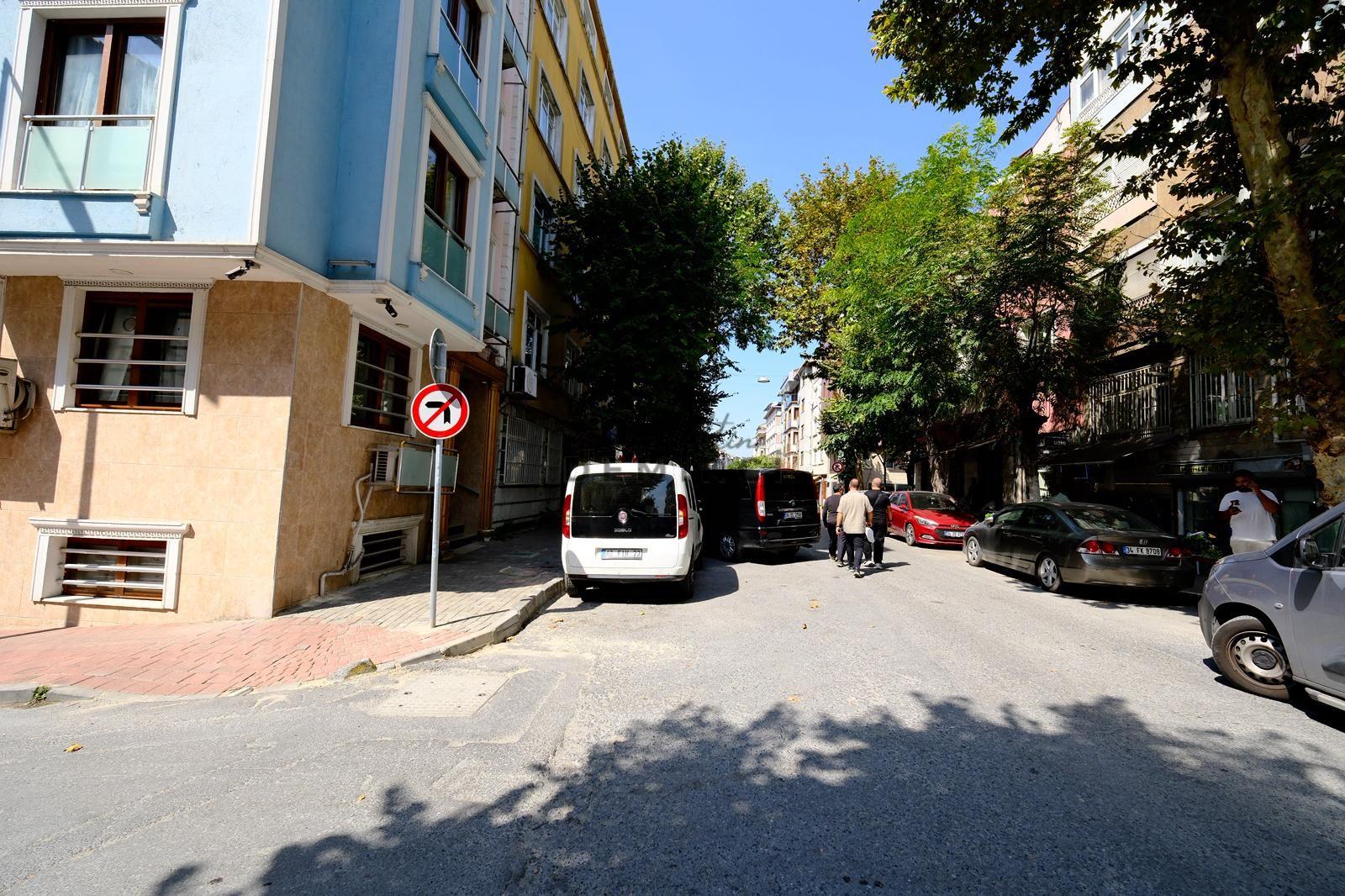 HİSTORİA AVM ARKASINDA SATILIK YENİ BİNA