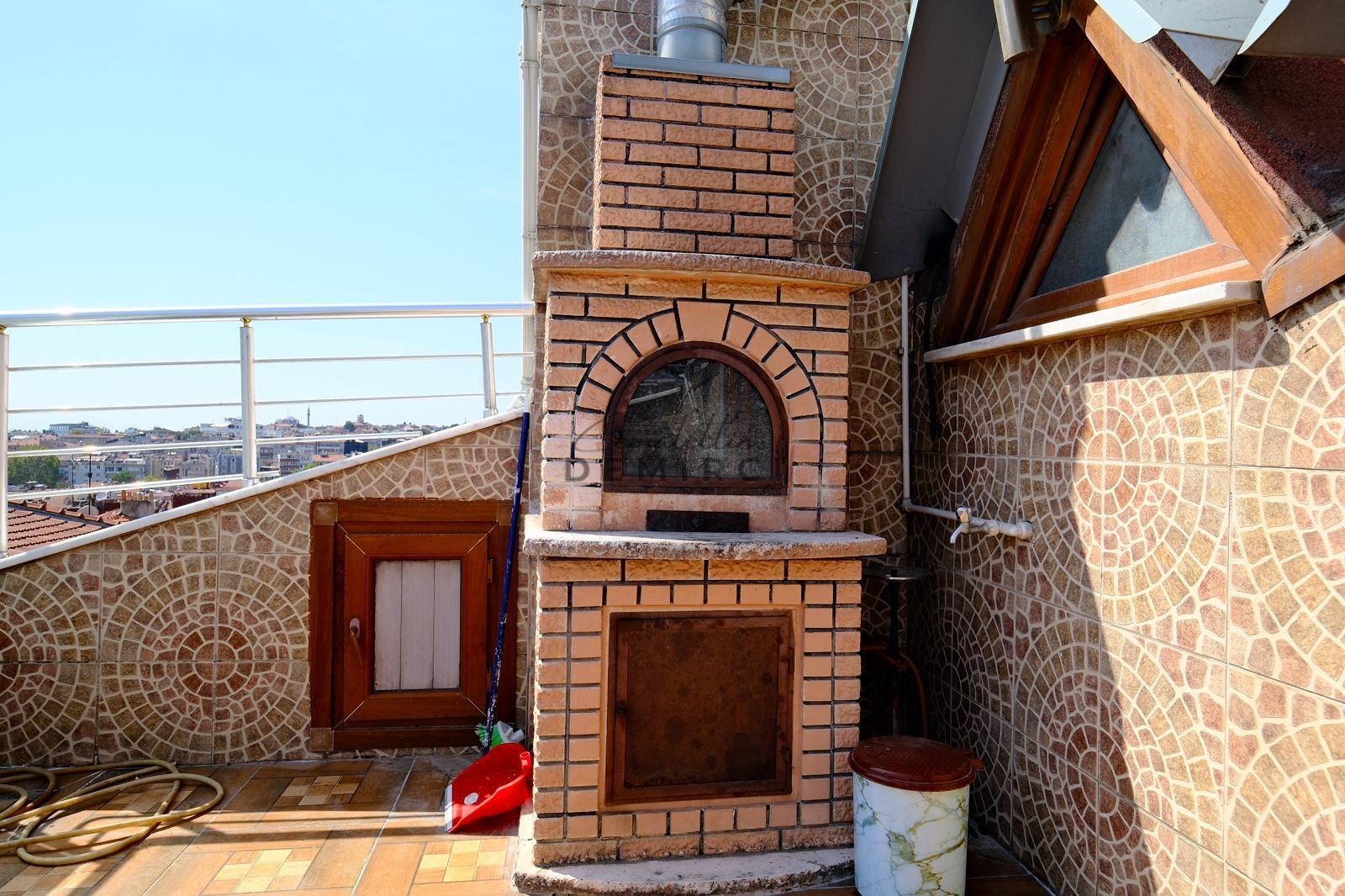 HİSTORİA AVM ARKASINDA SATILIK YENİ BİNA