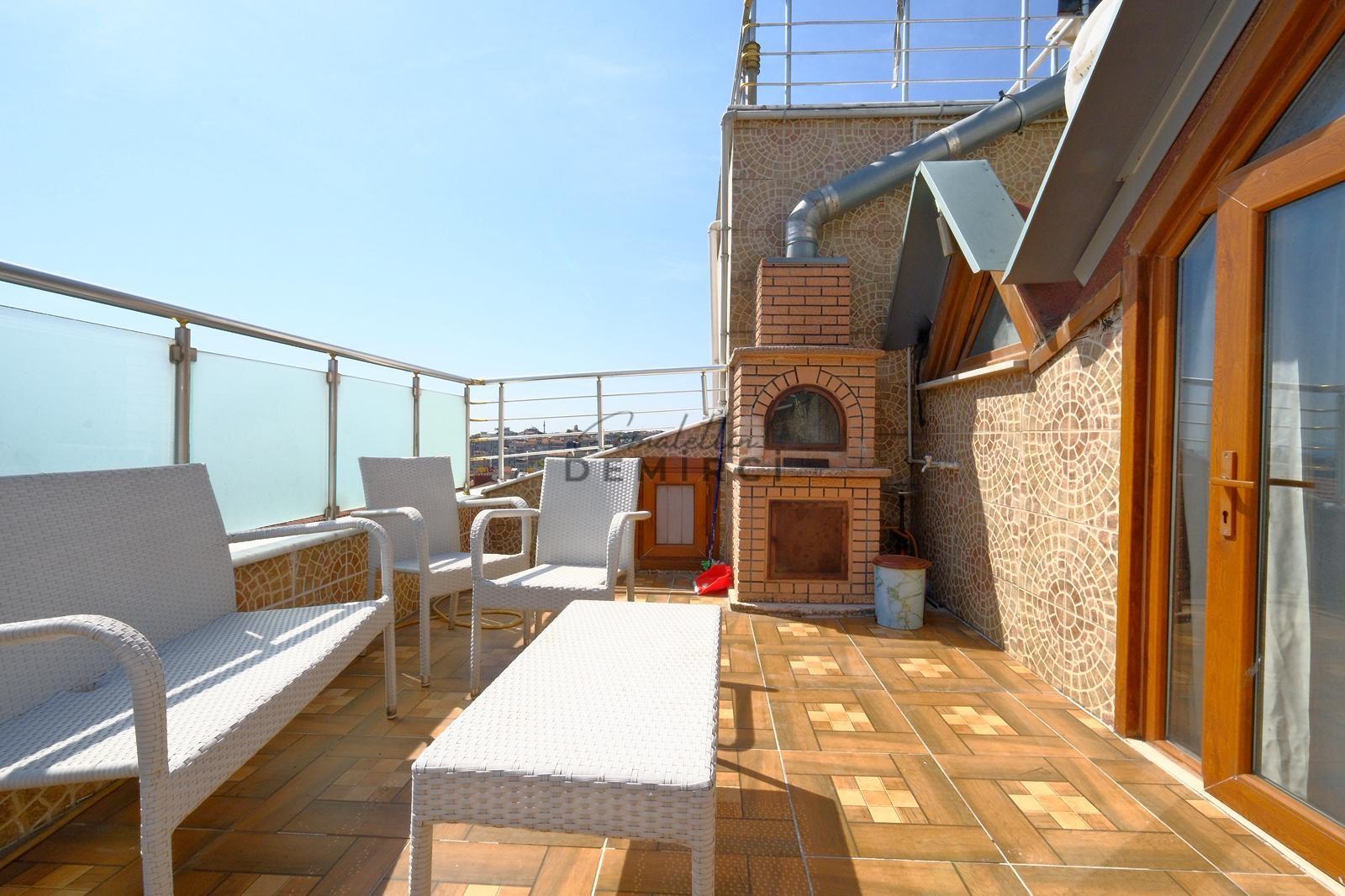 HİSTORİA AVM ARKASINDA SATILIK YENİ BİNA