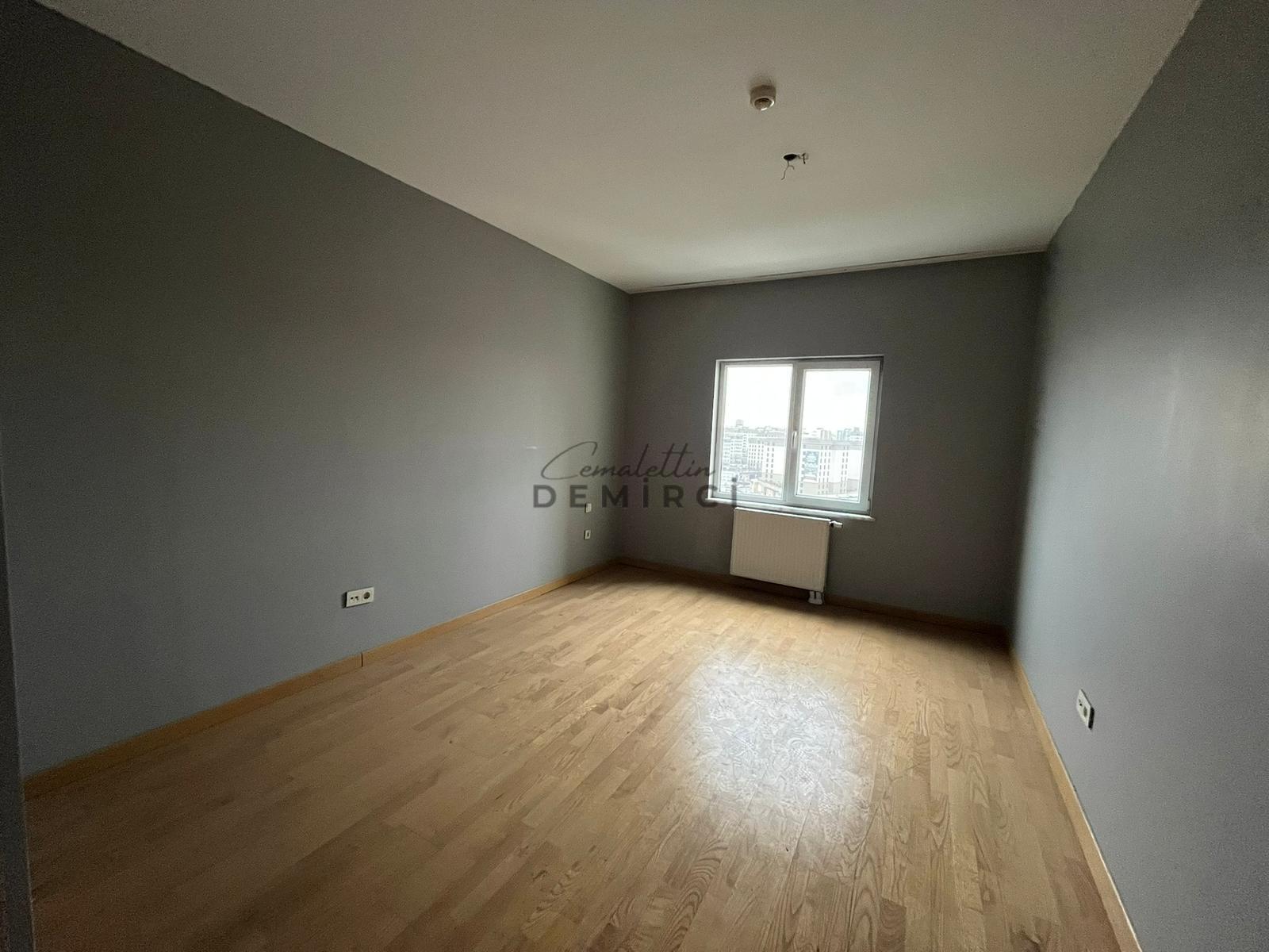 Başakşehir Metrokentte Satılık 1+1 | Boş ve Taşınmaya Uygun