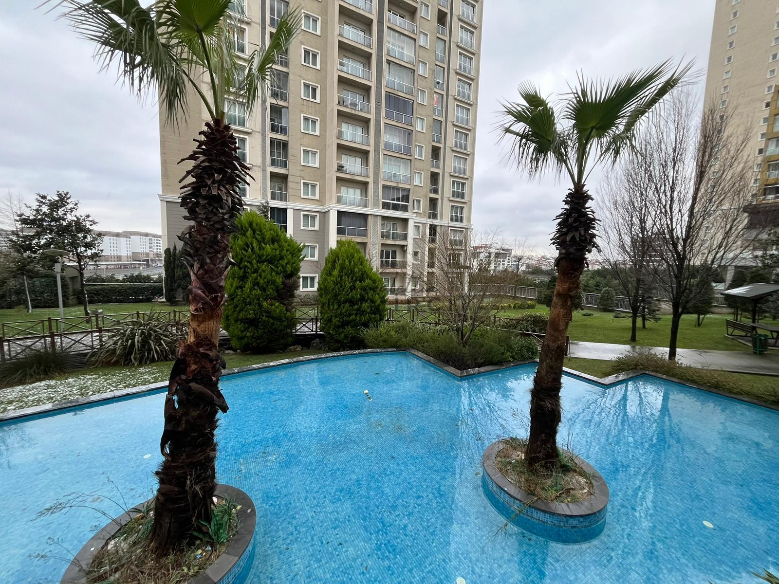 Başakşehir Metrokentte Satılık 1+1 | Boş ve Taşınmaya Uygun