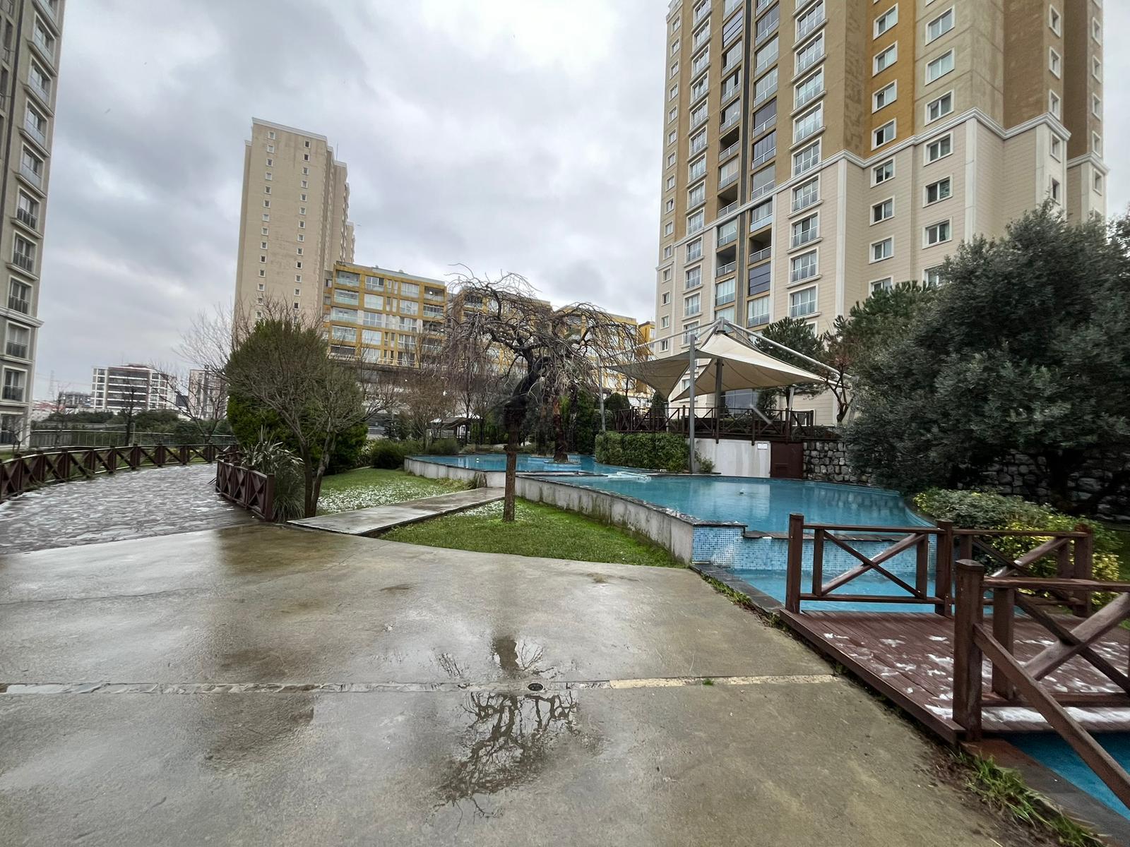 Başakşehir Metrokentte Satılık 1+1 | Boş ve Taşınmaya Uygun