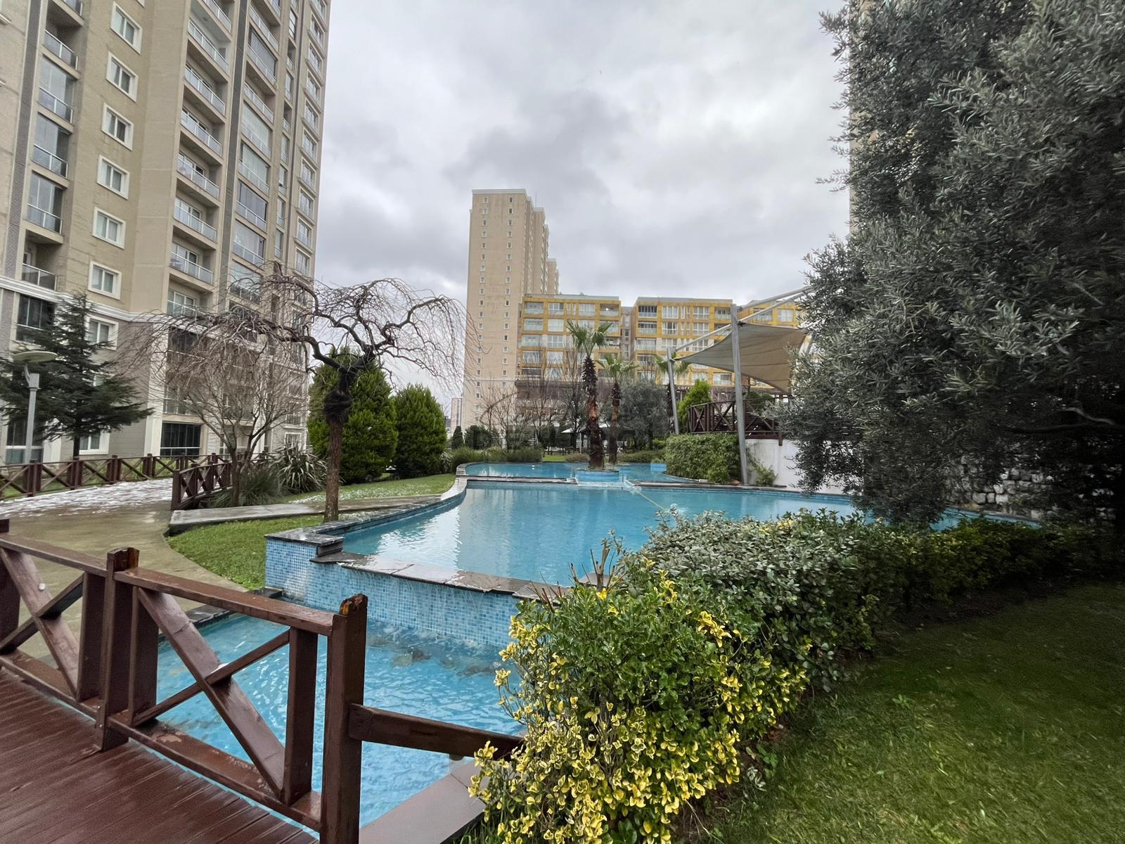 Başakşehir Metrokentte Satılık 1+1 | Boş ve Taşınmaya Uygun