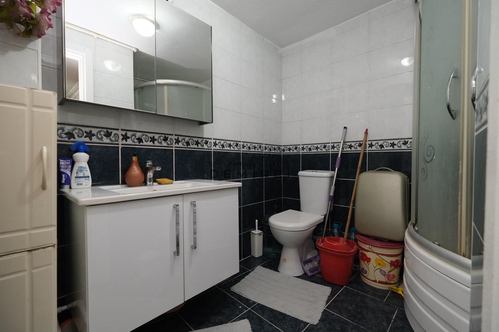 Sefaköy İnönü Mahallesinde Otoparklı Satılık 2+1 Daire